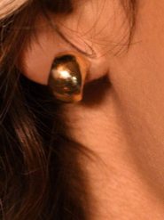 OR ÉCLAT Złote kolczyki-kreole "Carré d'or" rozmiar: onesize. Żółte kolczyki OR ÉCLAT, złote. Za 1,261.99 zł.