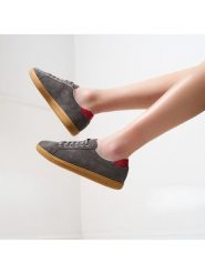 British Passport Skórzane sneakersy w kolorze szarym rozmiar: 40. Szare trampki British Passport, bez wzorów, ze skóry, bez zapięcia. Za 326.99 zł.