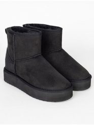 ISLAND BOOT Botki zimowe "Caspian" w kolorze czarnym rozmiar: 40. Czarne botki Island Boot, na zimę, bez wzorów, bez obcasa, bez zapięcia. Za 158.47 zł.