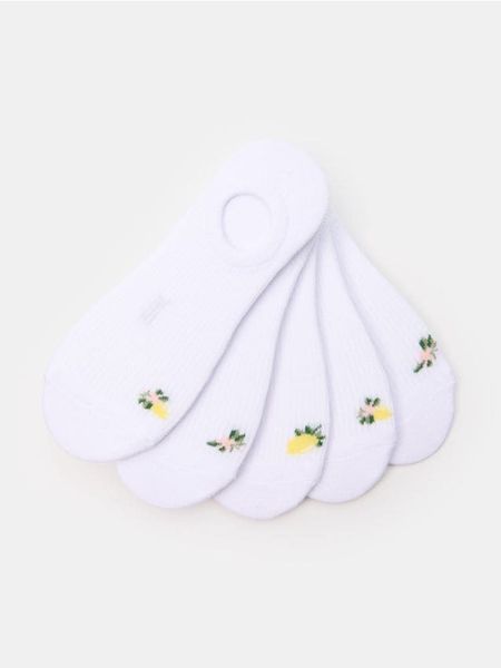 Skarpetki 5 pack - biały. Białe skarpety Sinsay, bez wzorów. Za 12.99 zł.