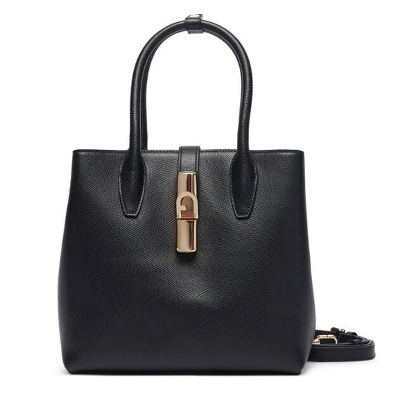 Torebka Furla. Czarne torebki klasyczne Furla, bez wzorów, bez dodatków. Za 1,055.99 zł.