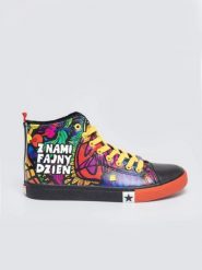 Trampki wysokie ze skóry ekologicznej z nadrukiem WOśP czarne TT174402 906. Czarne trampki Big Star, bez wzorów, z gumy, bez zapięcia. Za 169.99 zł.