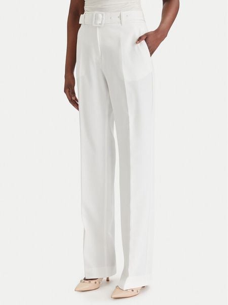 Guess Spodnie materiałowe W6GB05 W1765 Biały Regular Fit. Białe spodnie materiałowe Guess, s, z aplikacjami, z materiału. Za 338.99 zł.