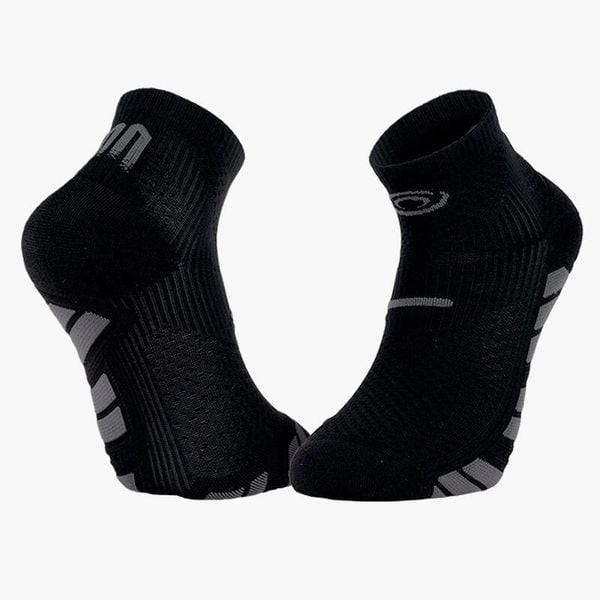 Skarpetki BV Sport Ultra.2 Low. Czarne skarpety BV SPORT, w ażurowe wzory. Za 104.50 zł.