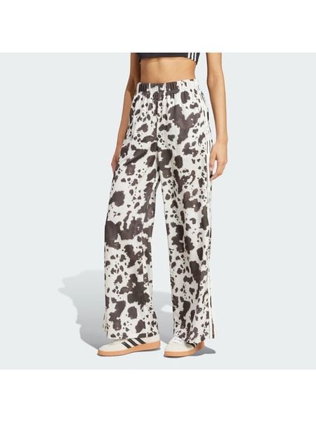 Adidas Spodnie dresowe Satin KA2668 Brązowy Wide Leg. Brązowe spodnie dresowe Adidas, s, bez wzorów, z dresówki. Za 279.99 zł.