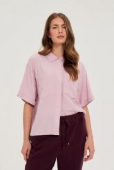 Wiskozowa koszula różowa. Czerwone koszule MOODO, l, bez wzorów, z wiskozy, bez kołnierzyka, bez ramiączek. W wyprzedaży za 59.99 zł.