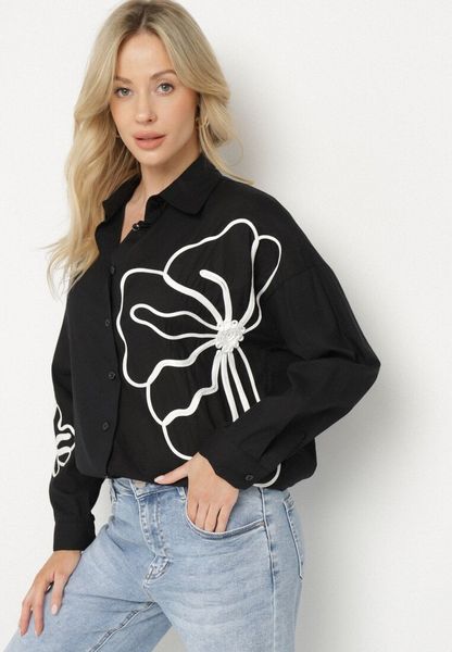 Czarna Bawełniana Koszula z Kwiatowymi Aplikacjami Talreina. Czarne koszule Born2be, s, z aplikacjami, z bawełny, eleganckie, bez kołnierzyka, bez ramiączek. Za 79.99 zł.