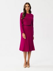Stylove Sukienka w kolorze różowym rozmiar: M. Różowe sukienki Stylove, na co dzień, m, bez wzorów, ze skóry, bez kołnierzyka, bez ramiączek, midi, proste. Za 188.85 zł.