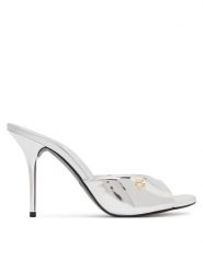 LOVE MOSCHINO Klapki JA28209G0OJE090B Srebrny. Szare klapki Love Moschino, bez wzorów, ze skóry, bez obcasa. Za 839.99 zł.