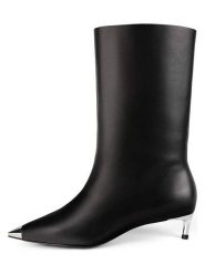 Loft37 Skórzane botki w kolorze czarnym rozmiar: 39. Czarne botki loft37, bez wzorów, bez obcasa, na szpilce, bez zapięcia. Za 752.99 zł.