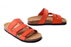 DR. BRINKMANN 700669-62 orange, klapki damskie. Brązowe klapki Dr. Brinkmann, bez wzorów, ze skóry, bez obcasa. Za 264.90 zł.