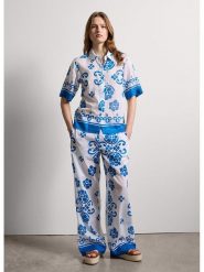 STEFANEL Bluzka w kolorze biało-niebieskim rozmiar: S. Niebieskie bluzki Stefanel, s, bez wzorów, z bawełny, bez kołnierzyka, bez ramiączek. Za 173.99 zł.