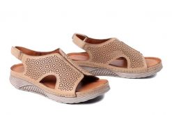 KOCH 0160 straw, sandały damskie. Brązowe sandały KOCH, bez wzorów, ze skóry, bez obcasa, bez zapięcia. Za 244.90 zł.