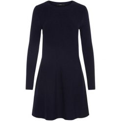 Vero Moda Sukienka Nancy Ls Dress Knit Noos Night Sky (rozmiar L). Sukienki Vero Moda, l, bez wzorów, eleganckie, bez kołnierzyka, bez ramiączek. W wyprzedaży za 83.00 zł.