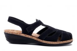 SUAVE 720008-05 duke, sandały damskie. Niebieskie sandały Suave, bez wzorów, ze skóry, bez obcasa, na koturnie, bez zapięcia. Za 394.90 zł.