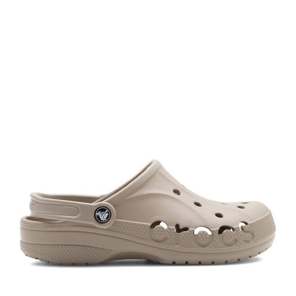 Klapki Crocs. Brązowe klapki Crocs, bez wzorów, bez obcasa. Za 199.99 zł.