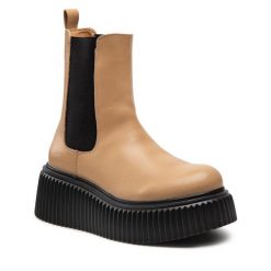 Sztyblety DeeZee. Brązowe botki DeeZee, bez wzorów, bez obcasa, na koturnie, bez zapięcia. Za 219.99 zł.