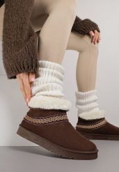 Ciemnobrązowe Wsuwane Śniegowce z Imitacji Zamszu Zdobione Haftem i Futerkiem Zetesse. Brązowe trapery i śniegowce Born2be, z jeansu. Za 99.99 zł.