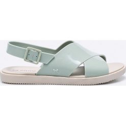 Zaxy - Sandały. Zielone sandały Zaxy, bez wzorów, z gumy, bez obcasa, na szpilce, bez zapięcia. W wyprzedaży za 119.90 zł.