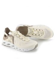 Alpine Pro Buty trekkingowe "Kiage" w kolorze kremowym rozmiar: 39. Brązowe trekkingi Alpine Pro, outdoorowe. Za 259.95 zł.