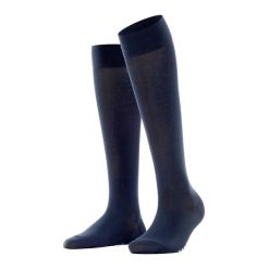 Skarpetki 3/4 bawełniane damskie Falke Touch. Niebieskie skarpety Falke, bez wzorów, z bawełny. Za 139.00 zł.