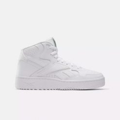 Buty sportowe Reebok ATR Chill MID (100201339). Białe obuwie sportowe Reebok, z syntetyku, bez zapięcia, trekkingowe. Za 309.00 zł.