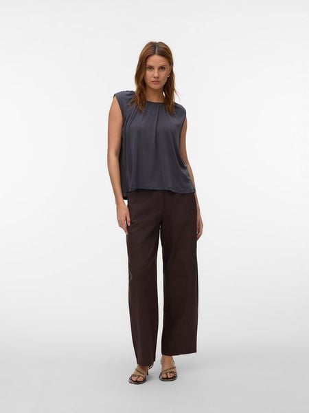 Vero Moda Bluzka w kolorze antracytowym rozmiar: M. Czarne bluzki Vero Moda, m, bez wzorów, bez kołnierzyka, bez ramiączek. Za 81.95 zł.