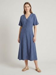 MOSS COPENHAGEN Sukienka "Viana" w kolorze niebieskim rozmiar: M. Niebieskie sukienki Moss Copenhagen, m, bez wzorów, bez kołnierzyka, bez ramiączek, midi. Za 223.46 zł.