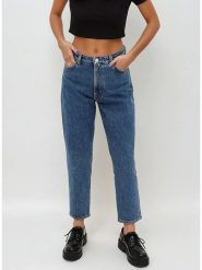 Monki Dżinsy - Regular fit - w kolorze niebieskim rozmiar: W27. Niebieskie jeansy Monki, bez wzorów, z podwyższonym stanem. Za 66.00 zł.