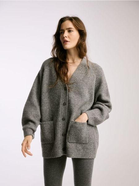 Kardigan oversize z dodatkiem wełny - szary. Szare kardigany Reserved, l, bez wzorów, z dzianiny. Za 159.99 zł.