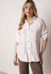 Biała Koszula Boho z Wiskozy z Dłuższym Tyłem i Podpinanymi Rękawami Delmarene. Białe koszule Born2be, l, z aplikacjami, z materiału, boho, bez kołnierzyka, plus size, bez ramiączek. Za 69.99 zł.