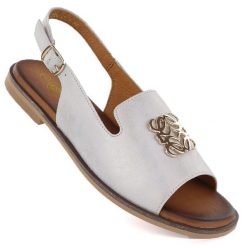 Skórzane sandały damskie płaskie beżowe Potocki JE19453. Brązowe sandały POTOCKI, bez wzorów, ze skóry, bez obcasa, na płaskiej podeszwie, bez zapięcia. Za 199.99 zł.