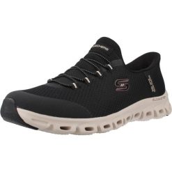 Buty SKECHERS SLIP-INS GLIDE STEP VIBEY Czarny. Czarne trekkingi Skechers, z tkaniny, trekkingowe. Za 334.99 zł.