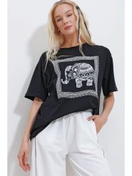Trend Alacati Koszulka w kolorze czarnym rozmiar: onesize. Czarne bluzki Trend Alacati, bez wzorów, z bawełny, bez kołnierzyka, bez ramiączek. Za 70.74 zł.