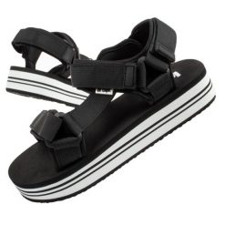 Sandały Lee Cooper LCW-24-05-2753L czarne. Czarne sandały bez wzorów, z materiału, bez obcasa, bez zapięcia. Za 218.61 zł.