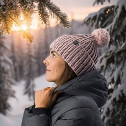 Czapka Eisbar Ronda Pompon MÜ. Czerwone czapki Eisbar, bez wzorów, z wełny. Za 249.90 zł.