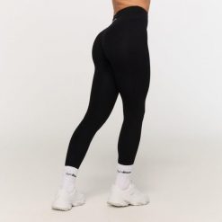 Legginsy damskie fitness z wysokim stanem czarne Fierce. Czarne legginsy GYMBEAM, l, bez wzorów, z elastanu, z podwyższonym stanem. Za 113.90 zł.