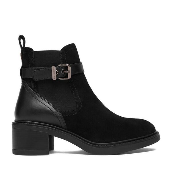 Botki U.S. Polo Assn. Czarne botki U.S. Polo Assn., bez wzorów, bez obcasa, na słupku, bez zapięcia. Za 429.99 zł.