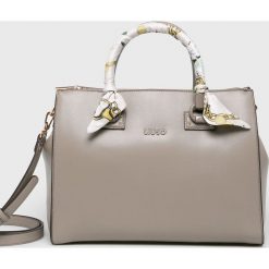 Liu Jo - Torebka. Białe torby na ramię Liu Jo, bez wzorów, z materiału, casualowe, do ręki, średnie, bez dodatków. W wyprzedaży za 429.90 zł.