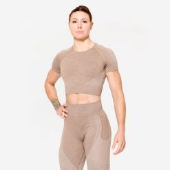 Koszulka fitness damska Domyos krótki rękaw crop top. Brązowe biustonosze DOMYOS, bez wzorów, z materiału. W wyprzedaży za 59.99 zł.
