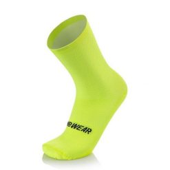 Skarpetki Mb Wear Pro H15. Żółte skarpety MB WEAR, bez wzorów, z elastanu. Za 91.85 zł.