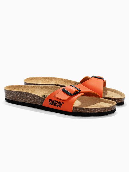 Sunbay Klapki "Jasmin" rozmiar: 39. Pomarańczowe klapki Sunbay, bez wzorów, z otwartym noskiem, bez obcasa. Za 119.95 zł.