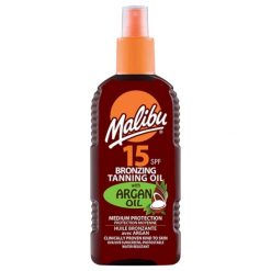 Malibu Olejek do opalania w sprayu brązujący SPF15 Ochrona przeciwsłoneczna 200 ml. Kremy do opalania Malibu. Za 55.99 zł.