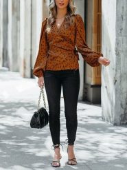 LA Angels Bluzka w kolorze jasnobrązowym rozmiar: M. Brązowe bluzki LA Angels, m, bez wzorów, bez kołnierzyka, bez ramiączek. Za 113.99 zł.