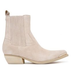 Kowbojki Guess. Brązowe botki Guess, z aplikacjami, bez obcasa, na słupku, bez zapięcia. Za 849.99 zł.