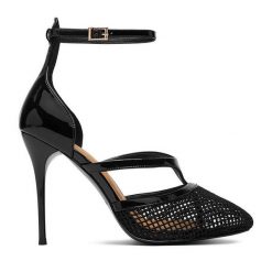 Szpilki Badura. Czarne szpilki Badura, bez wzorów, bez obcasa, na szpilce, bez zapięcia. Za 399.99 zł.