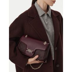 Torebka Nine West. Czerwone torebki klasyczne Nine West, bez wzorów, bez dodatków. Za 229.99 zł.
