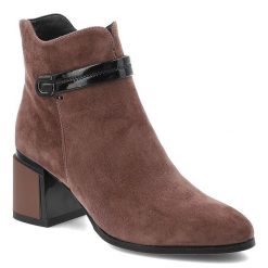Czekoladowe Botki S.Barski Modne Buty Damskie Na Obcasie. Brązowe botki S.BARSKI, na zimę, bez wzorów, z lakierowanej skóry, bez obcasa, na obcasie, bez zapięcia. Za 314.99 zł.