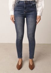 Niebieskie Jeansy Bawełniane Dopasowane Skinny z Wysokim Stanem Enolia. Niebieskie jeansy Born2be, l, bez wzorów, z podwyższonym stanem. Za 129.99 zł.