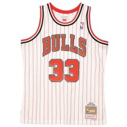 Koszulka Chicago Bulls NBA Reload Swingman 1995/96. Białe bluzki Mitchell & Ness, bez wzorów, sportowe, bez kołnierzyka, bez ramiączek. Za 494.00 zł.